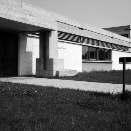 Herwig Udo Graf Volksschule Schützen am Gebirge SOSBRUTALISM